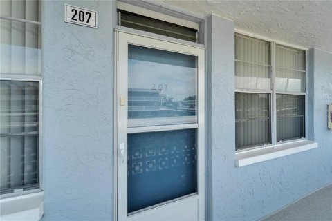 Condominio en venta en Saint Petersburg, Florida, 1 dormitorio, 86.4 m2 № 1796169 - foto 4