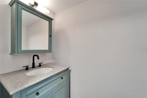 Condominio en venta en Saint Petersburg, Florida, 1 dormitorio, 86.4 m2 № 1796169 - foto 18