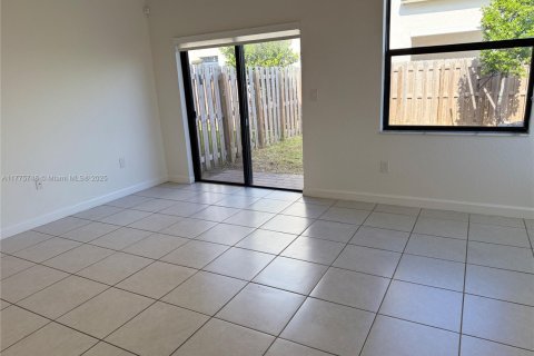 Casa en alquiler en Homestead, Florida, 3 dormitorios, 143.53 m2 № 1981397 - foto 19