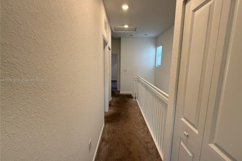 Casa en alquiler en Homestead, Florida, 3 dormitorios, 143.53 m2 № 1981397 - foto 7