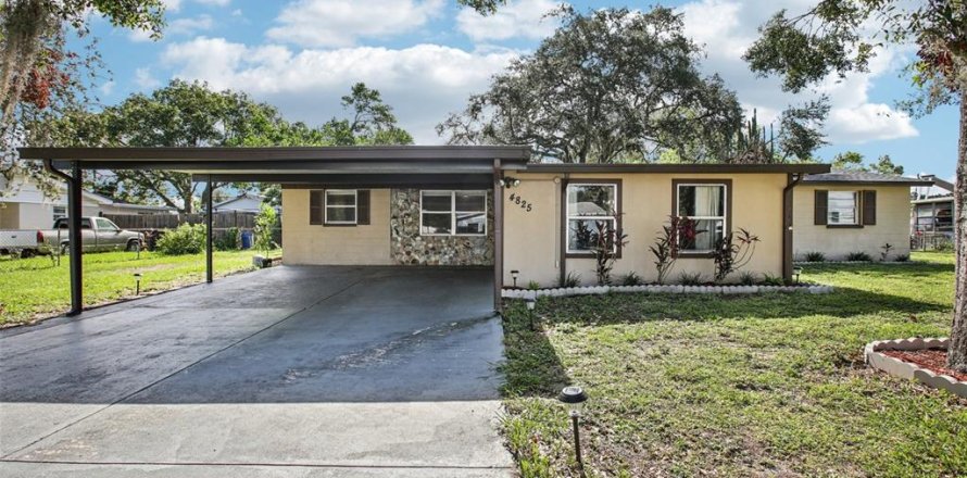 House in Lakeland, Florida 3 bedrooms, 143.07 sq.m. № 1838138