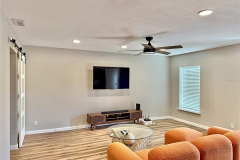 Townhouse in Titusville, Florida 2 bedrooms, 104.79 sq.m. № 1625817 - photo 10