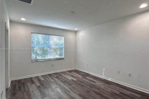 Townhouse in Port St. Lucie, Florida 3 bedrooms, 137.22 sq.m. № 1985972 - photo 10