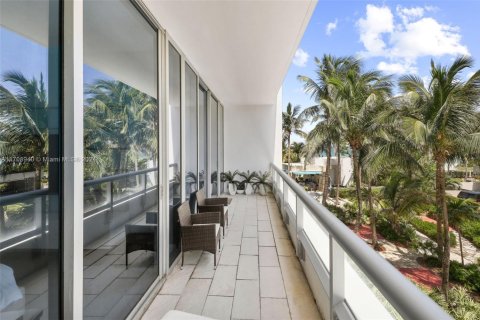 Condo in Miami Beach, Florida, 1 bedroom  № 1741578 - photo 3