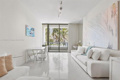 Condo in Miami Beach, Florida, 1 bedroom  № 1741578 - photo 5