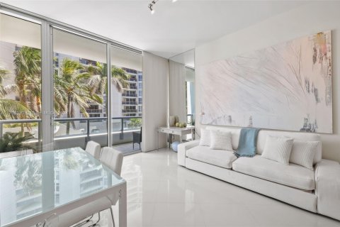 Condo in Miami Beach, Florida, 1 bedroom  № 1741578 - photo 11