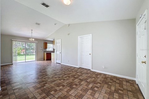 House in Kissimmee, Florida 3 bedrooms, 105.17 sq.m. № 2393946 - photo 8