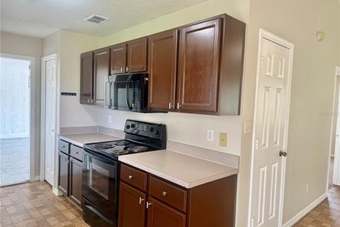 House in Kissimmee, Florida 3 bedrooms, 105.17 sq.m. № 2393946 - photo 15