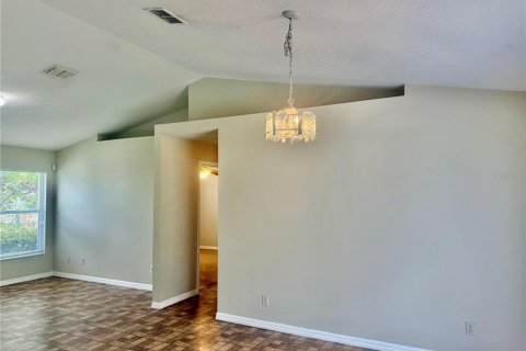 House in Kissimmee, Florida 3 bedrooms, 105.17 sq.m. № 2393946 - photo 9