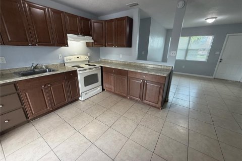 Villa ou maison à louer à Lake Wales, Floride: 3 chambres, 80.27 m2 № 2151195 - photo 3
