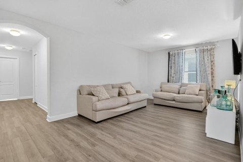 Купить виллу или дом в Киссимми, Флорида 5 комнат, 305.74м2, № 1894136 - фото 4