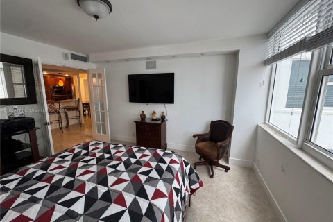 Condominio en venta en Hallandale Beach, Florida, 3 dormitorios, 172.43 m2 № 1836802 - foto 30