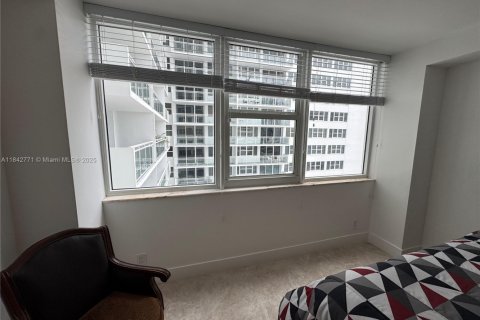 Condominio en venta en Hallandale Beach, Florida, 3 dormitorios, 172.43 m2 № 1836802 - foto 29
