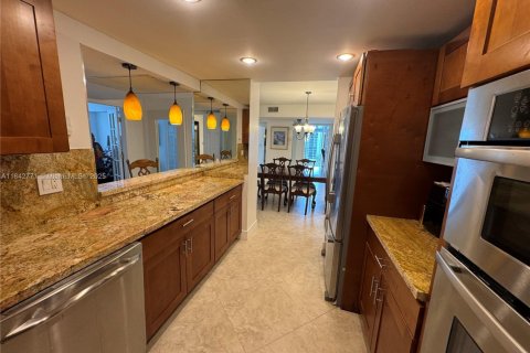 Condominio en venta en Hallandale Beach, Florida, 3 dormitorios, 172.43 m2 № 1836802 - foto 23