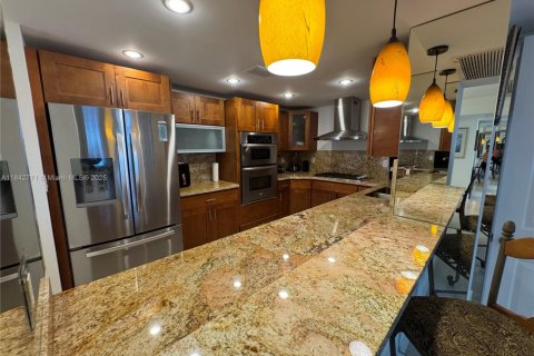 Condominio en venta en Hallandale Beach, Florida, 3 dormitorios, 172.43 m2 № 1836802 - foto 25