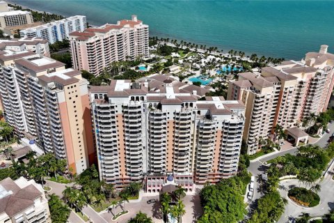 Condo in Key Biscayne, Florida, 3 bedrooms  № 2001516 - photo 10