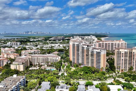 Condo in Key Biscayne, Florida, 3 bedrooms  № 2001516 - photo 4