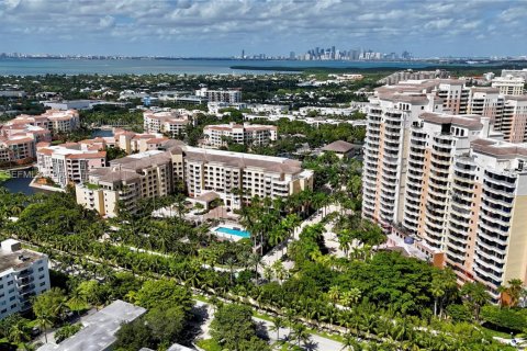 Condo in Key Biscayne, Florida, 3 bedrooms  № 2001516