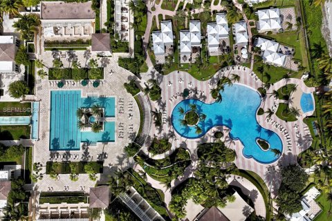 Condo in Key Biscayne, Florida, 3 bedrooms  № 2001516 - photo 3