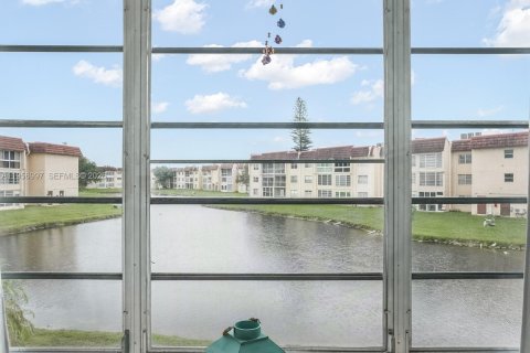 Copropriété à vendre à Sunrise, Floride: 1 chambre, 59.46 m2 № 2011186 - photo 8