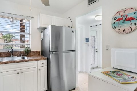 Copropriété à vendre à Sunrise, Floride: 1 chambre, 59.46 m2 № 2011186 - photo 17