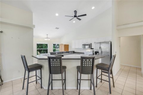 Casa en venta en Cape Coral, Florida, 3 dormitorios, 189.24 m2 № 2294921 - foto 14