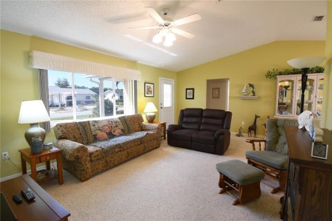 House in Summerfield, Florida 3 bedrooms, 134.71 sq.m. № 1545610 - photo 5