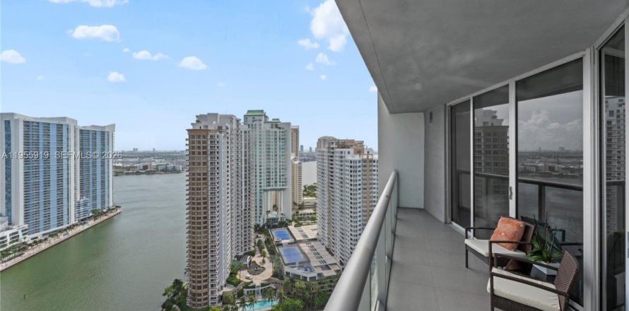 Condo in Miami, Florida, 1 bedroom  № 2052827