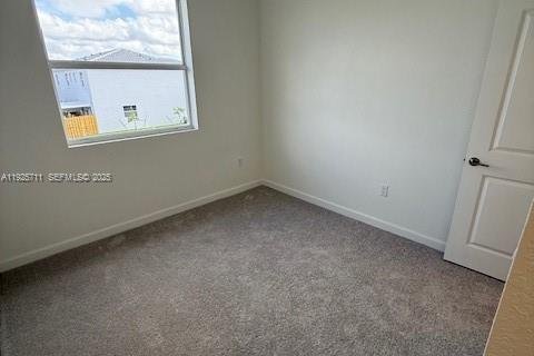 Townhouse in Florida City, Florida 3 bedrooms № 1984089 - photo 7