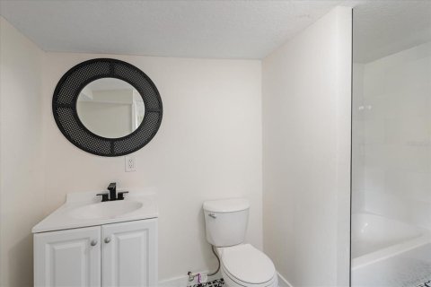 House in Nokomis, Florida 3 bedrooms, 127.09 sq.m. № 2360381 - photo 24