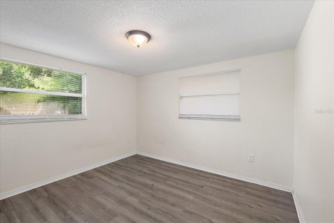 House in Nokomis, Florida 3 bedrooms, 127.09 sq.m. № 2360381 - photo 18