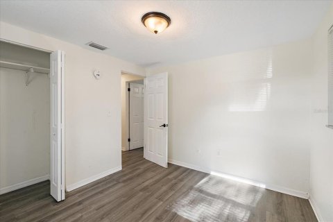 House in Nokomis, Florida 3 bedrooms, 127.09 sq.m. № 2360381 - photo 23
