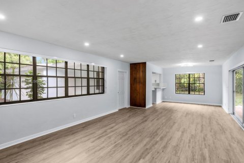 Villa ou maison à vendre à Pinecrest, Floride: 3 chambres, 133.41 m2 № 2026001 - photo 3