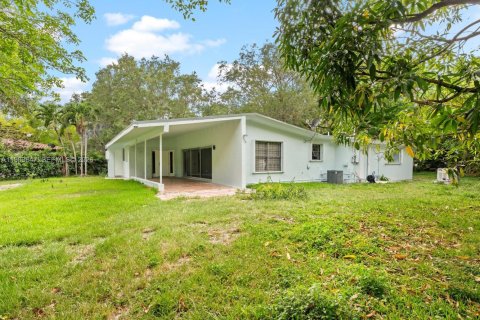 Villa ou maison à vendre à Pinecrest, Floride: 3 chambres, 133.41 m2 № 2026001 - photo 21