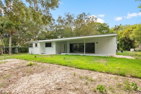 Villa ou maison à vendre à Pinecrest, Floride: 3 chambres, 133.41 m2 № 2026001 - photo 20