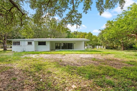 Villa ou maison à vendre à Pinecrest, Floride: 3 chambres, 133.41 m2 № 2026001 - photo 19