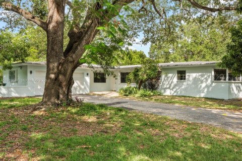 Villa ou maison à Pinecrest, Floride 3 chambres, 133.41 m2 № 2026001