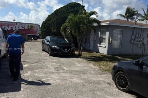 Дом в Форт-Лодердейл, Флорида 1 спальня, 325.34м2 № 2050802