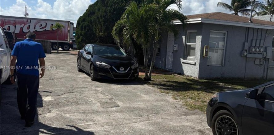 Дом в Форт-Лодердейл, Флорида 1 спальня, 325.34м2 № 2050802