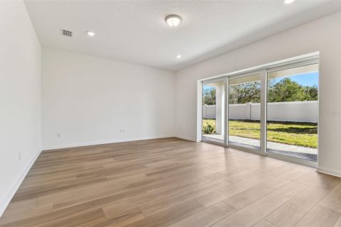 House in Riverview, Florida 5 bedrooms, 332.13 sq.m. № 1401783 - photo 10