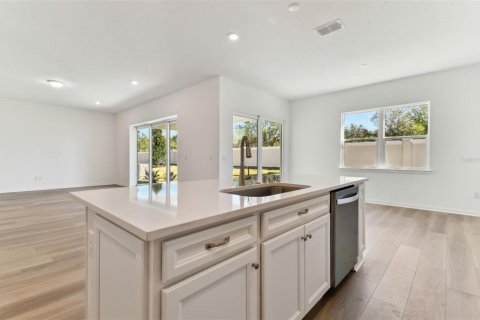 House in Riverview, Florida 5 bedrooms, 332.13 sq.m. № 1401783 - photo 7