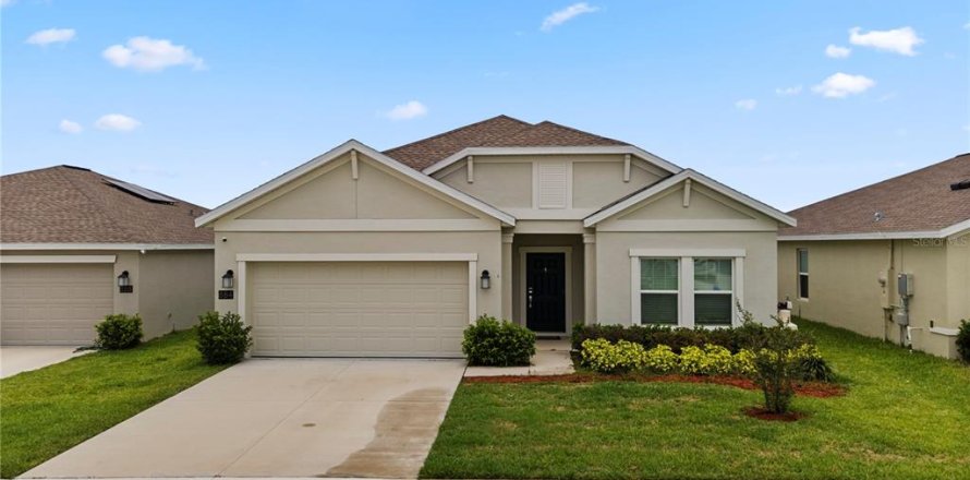 Villa ou maison à Groveland, Floride 4 chambres, 175.03 m2 № 1777321