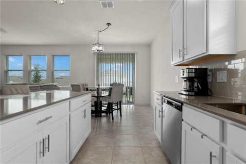 Villa ou maison à vendre à Groveland, Floride: 4 chambres, 175.03 m2 № 1777321 - photo 10