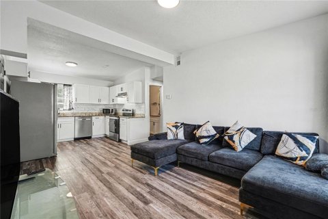 Купить виллу или дом в Тампа, Флорида 8 комнат, 102.38м2, № 2122200 - фото 3