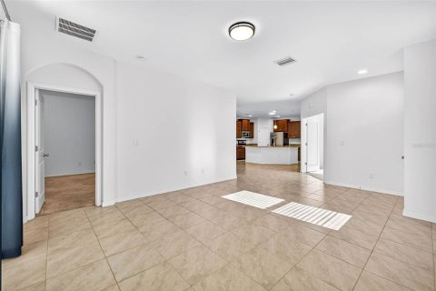 Casa en venta en Wesley Chapel, Florida, 3 dormitorios, 145.39 m2 № 1855735 - foto 13