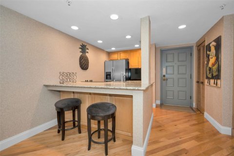 Condo in Palm Harbor, Florida, 1 bedroom № 2234483 - photo 9