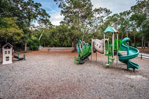 Condo in Palm Harbor, Florida, 1 bedroom № 2234483 - photo 30