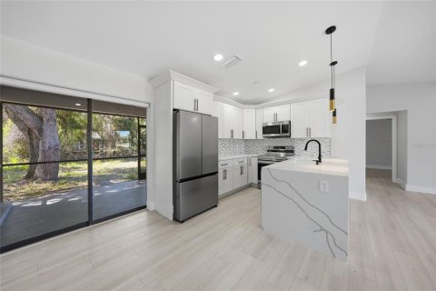 Casa en venta en North Port, Florida, 3 dormitorios, 121.52 m2 № 2240001 - foto 6