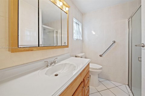 House in Plantation, Florida 2 bedrooms, 133.59 sq.m. № 1781797 - photo 18