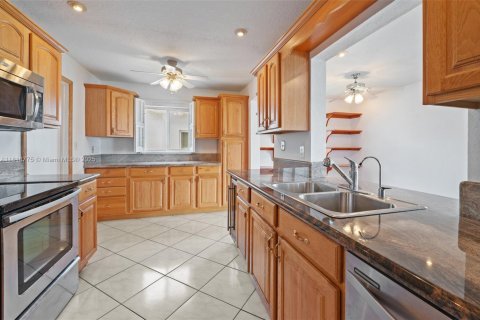House in Plantation, Florida 2 bedrooms, 133.59 sq.m. № 1781797 - photo 15